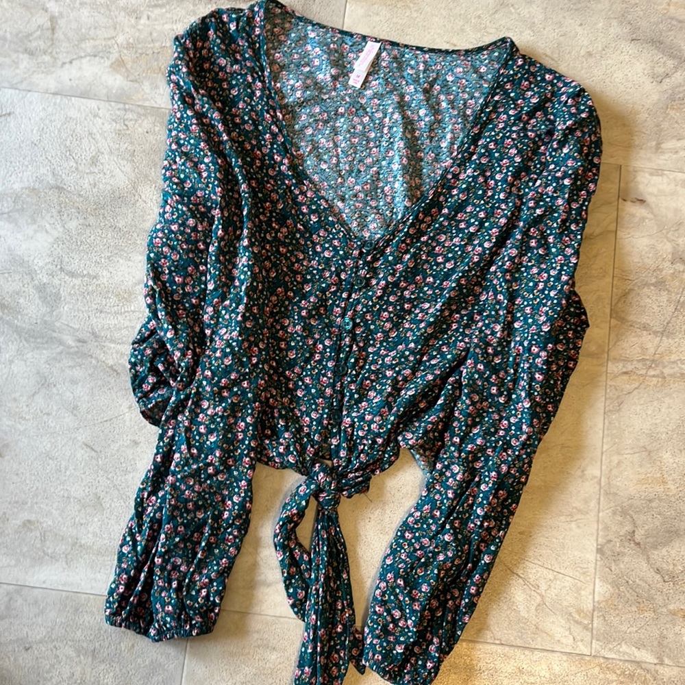 Floral Button Down Long Sleeve Crop Top